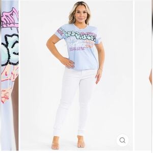 Women's Short Sleeve Graphic Tee - Light Blue